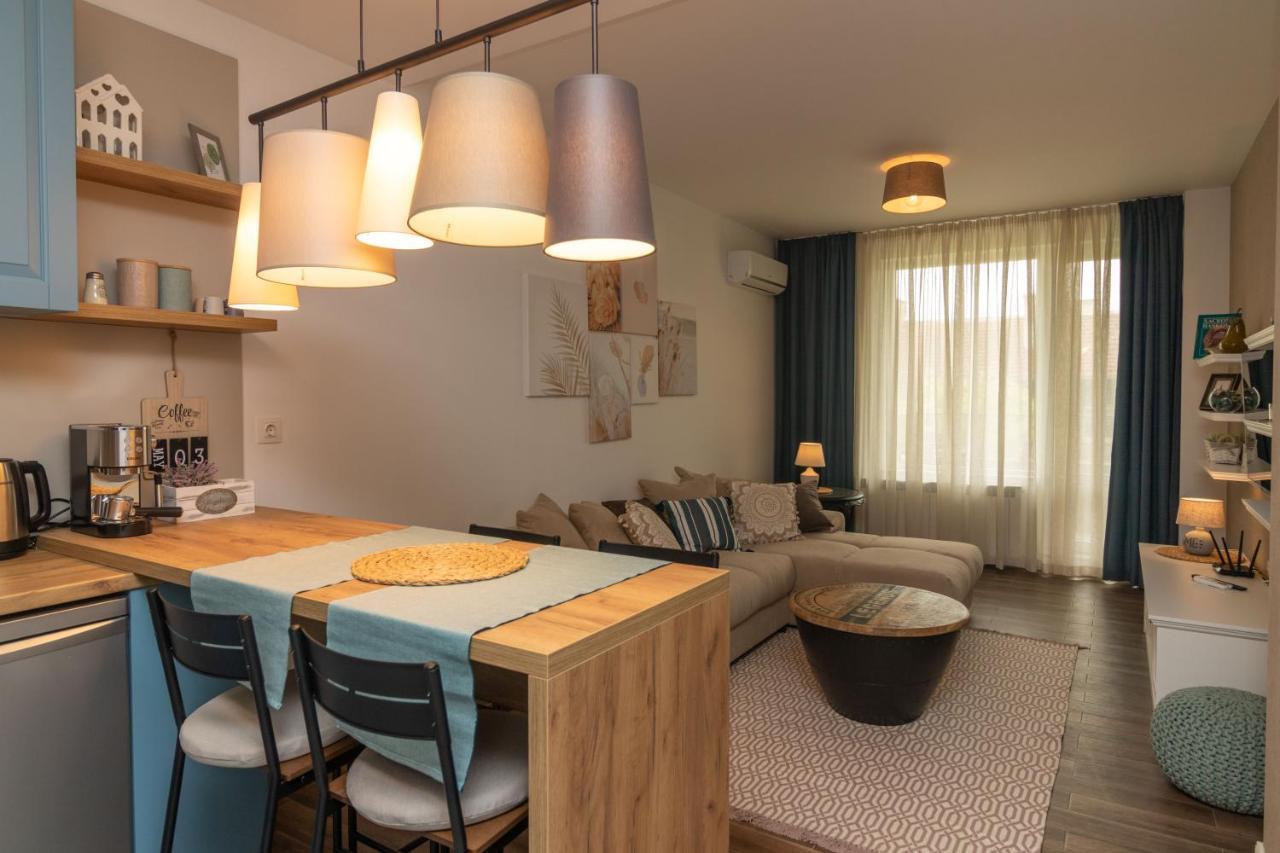 Central Sofia Condo Екстер'єр фото