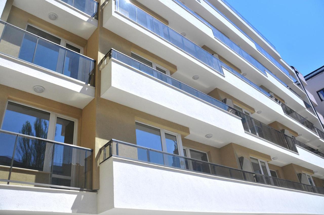 Central Sofia Condo Екстер'єр фото